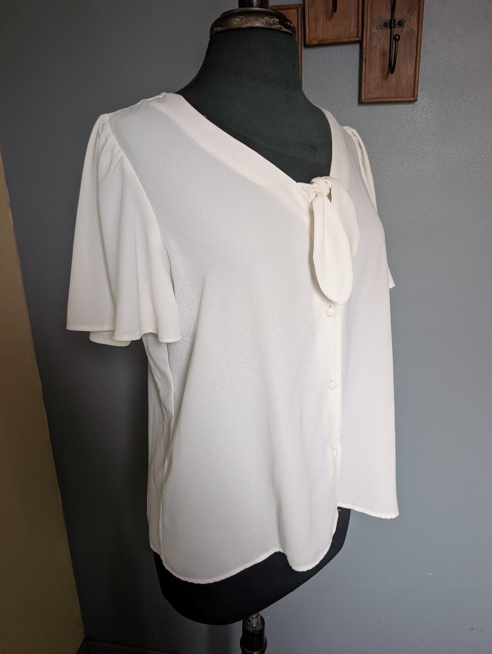 Lauren Conrad Flutter Sleeve Cream Tie-Neck Blouse